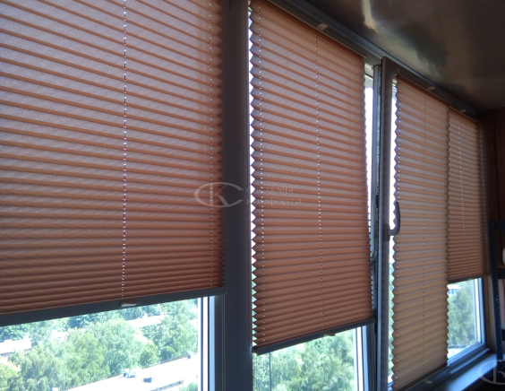 Жалюзи на балкон